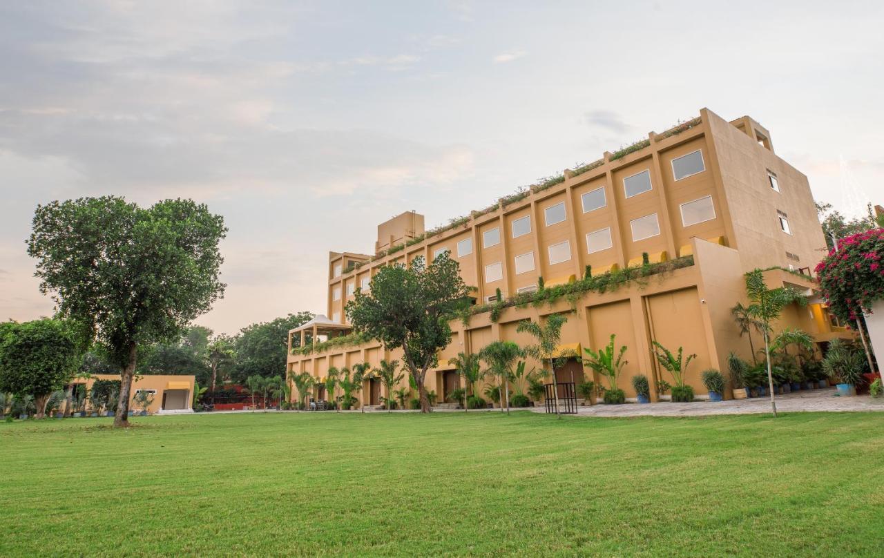 The Lalita Grand Mathura- Vrindavan Екстер'єр фото