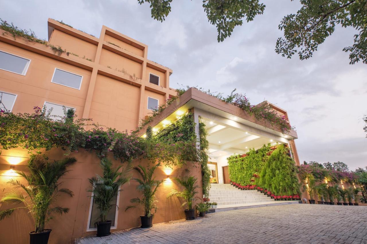 The Lalita Grand Mathura- Vrindavan Екстер'єр фото