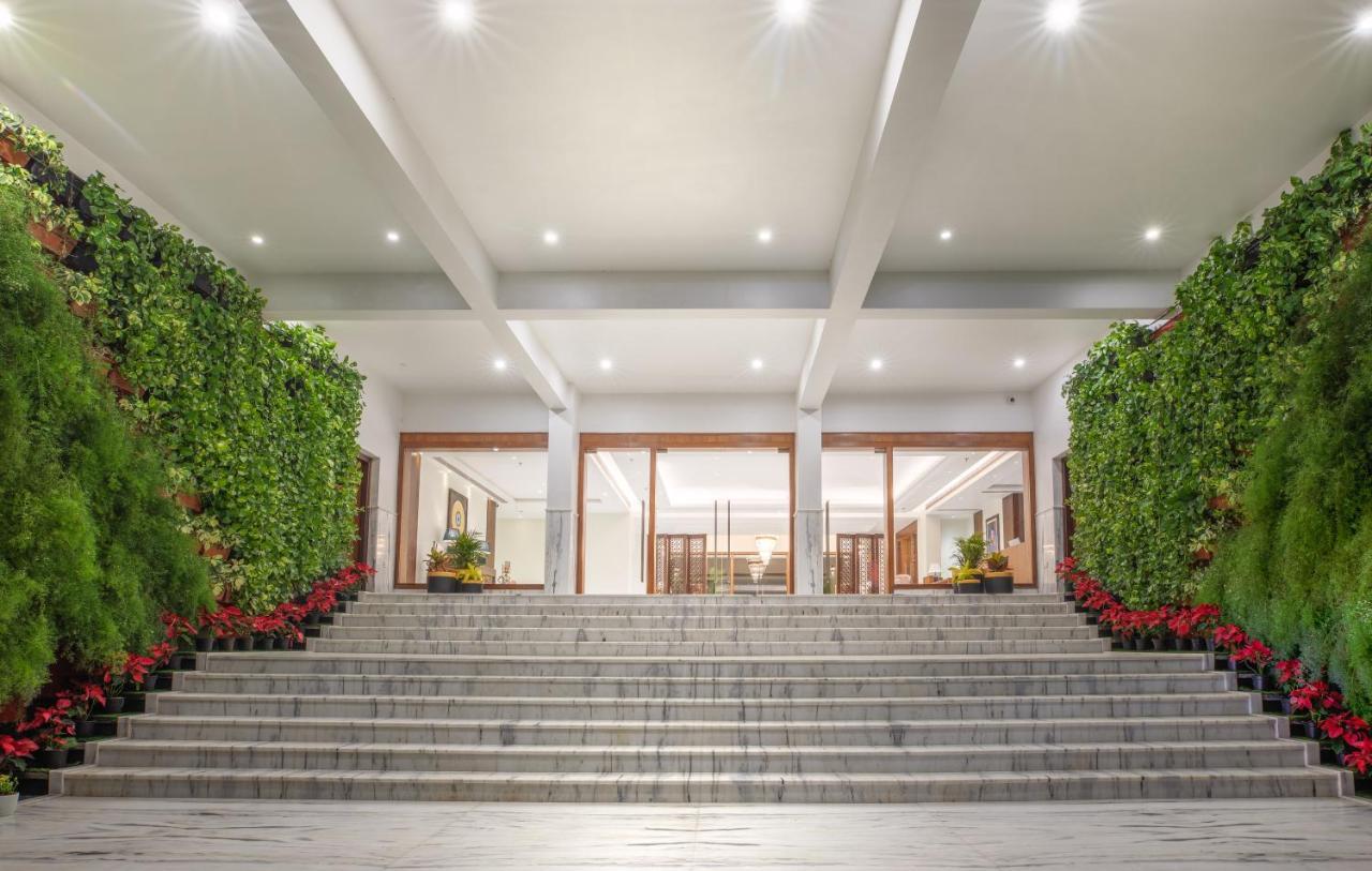The Lalita Grand Mathura- Vrindavan Екстер'єр фото
