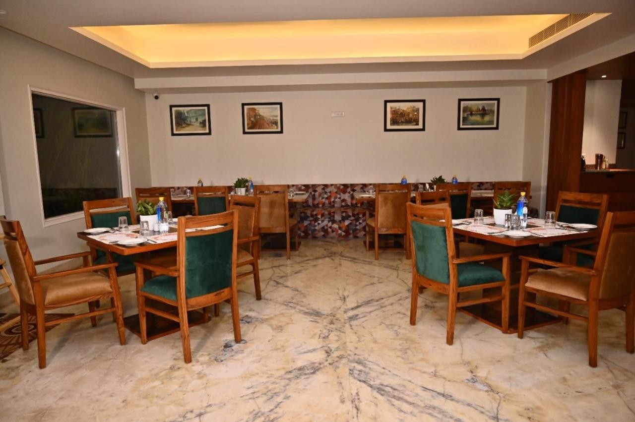 The Lalita Grand Mathura- Vrindavan Екстер'єр фото
