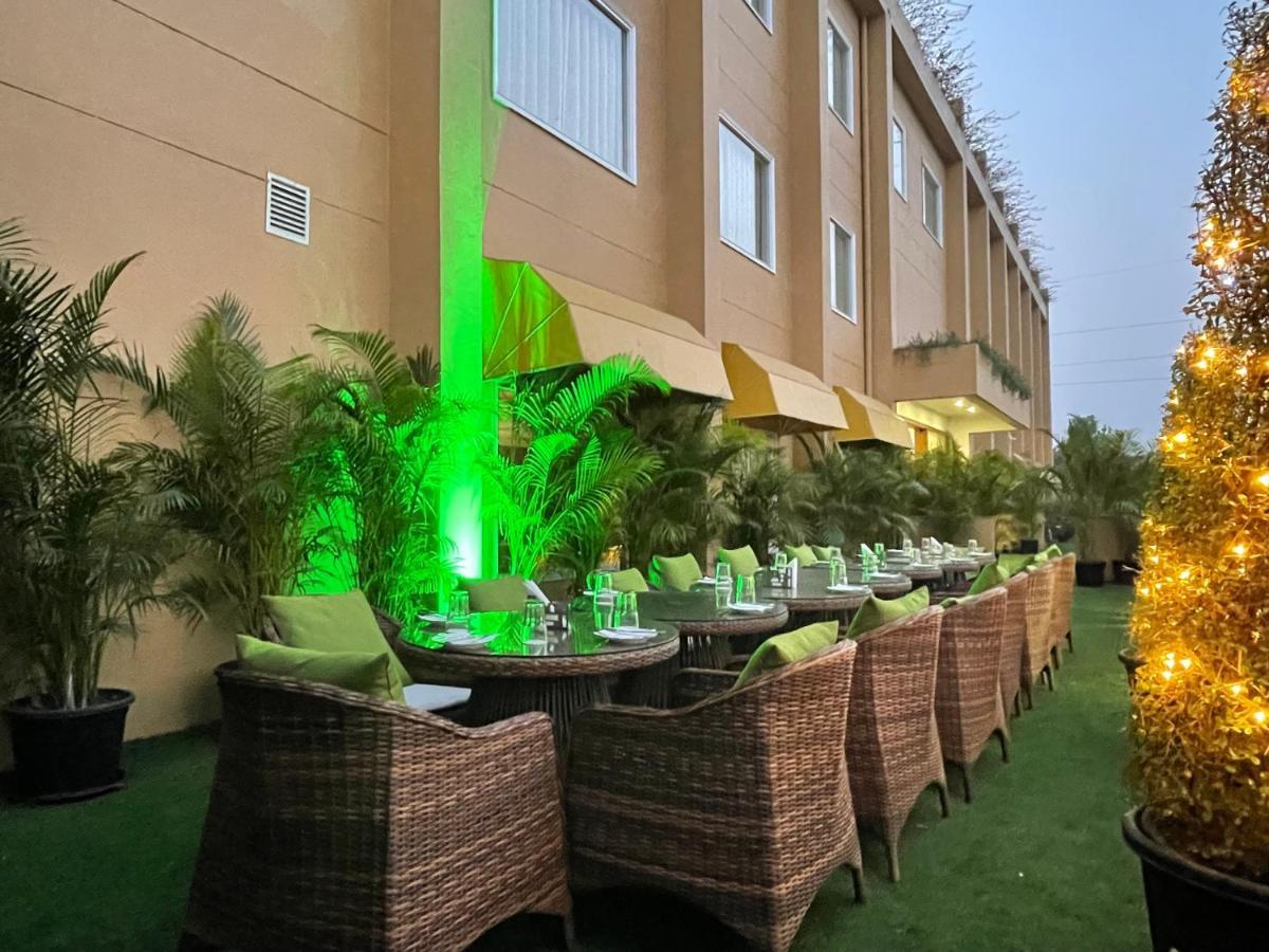 The Lalita Grand Mathura- Vrindavan Екстер'єр фото