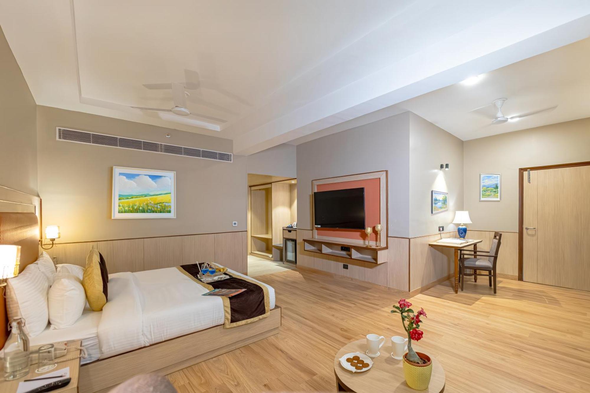The Lalita Grand Mathura- Vrindavan Екстер'єр фото