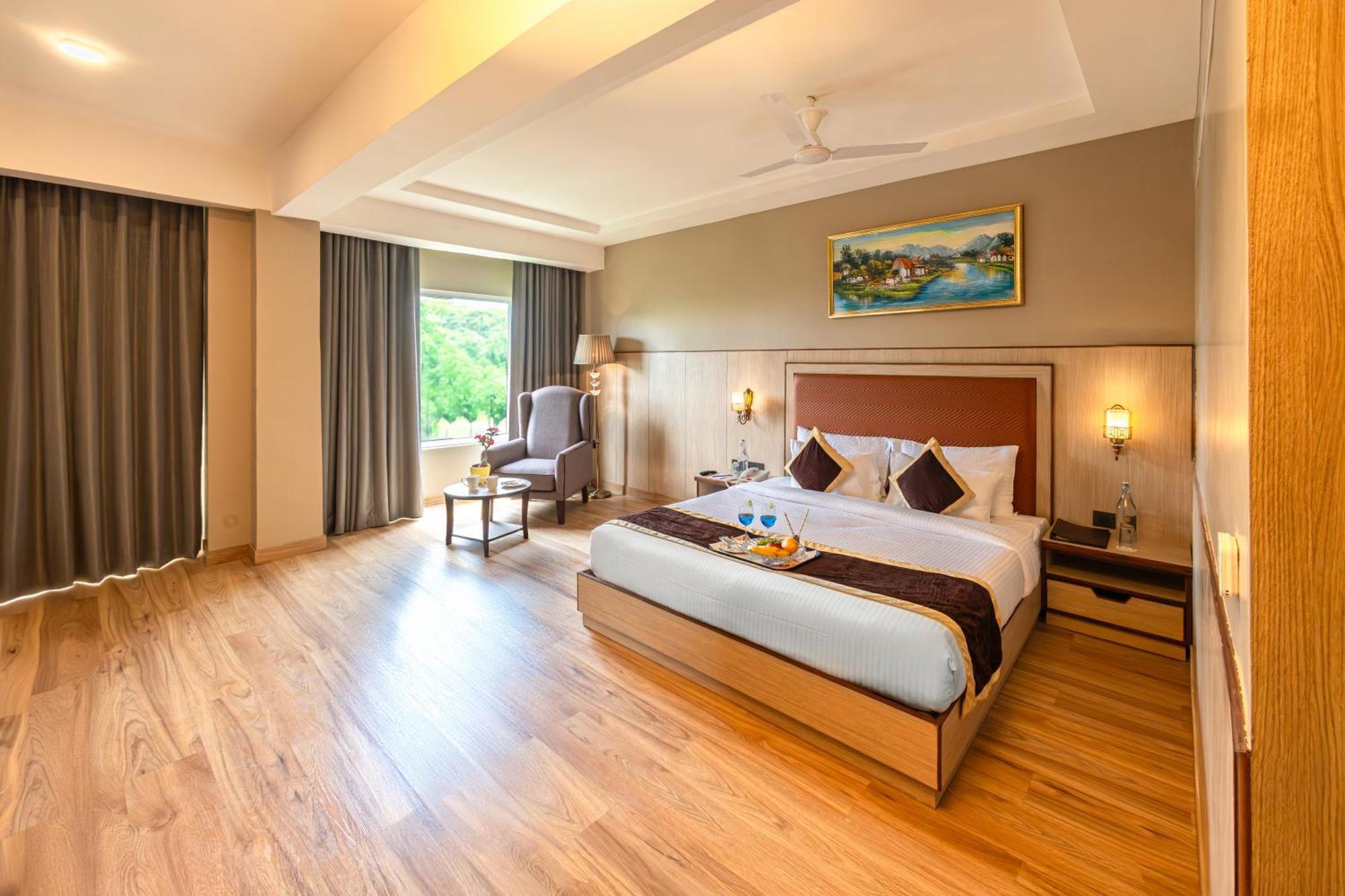 The Lalita Grand Mathura- Vrindavan Екстер'єр фото